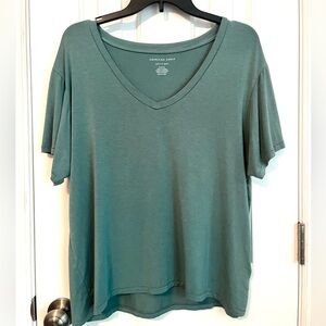 American Eagle V Neck Stretchy T- Shirt